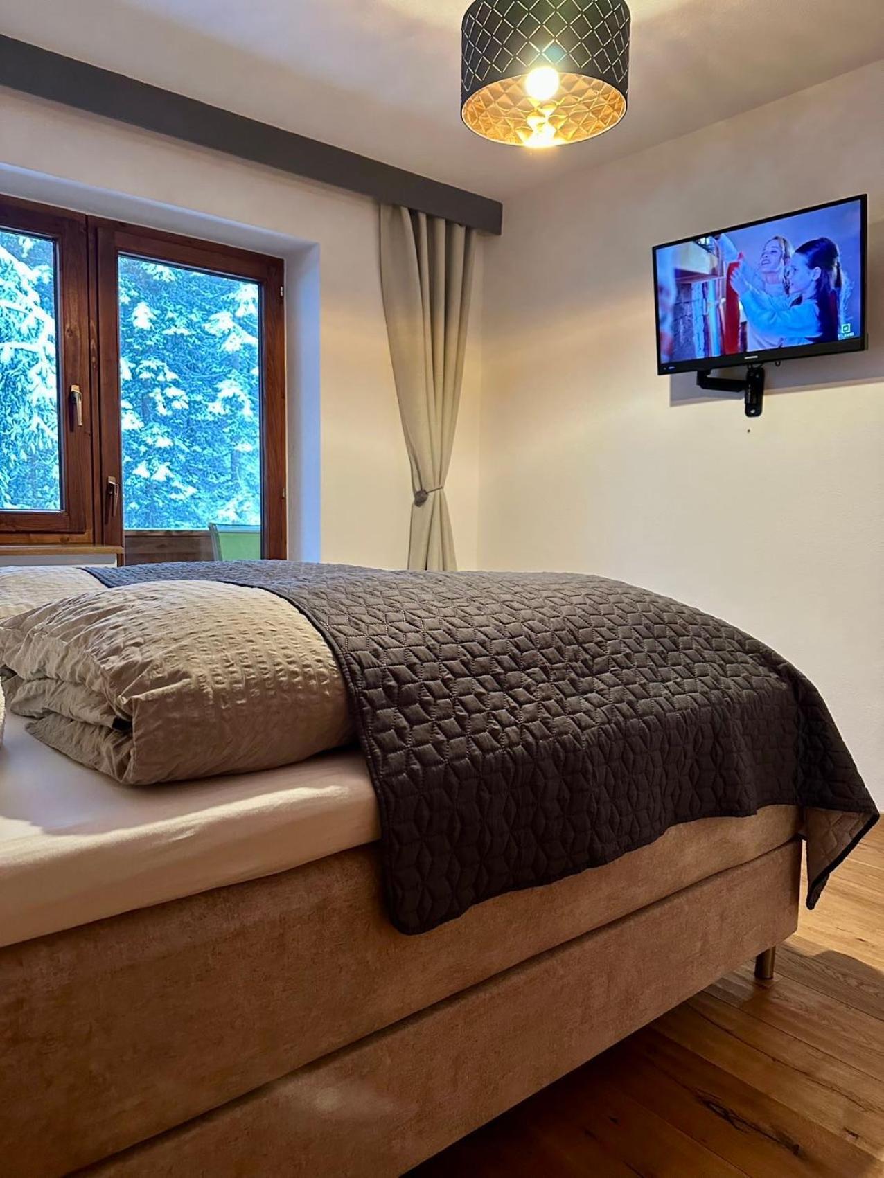 Landhaus Knaus ลอยทัช ภายนอก รูปภาพ