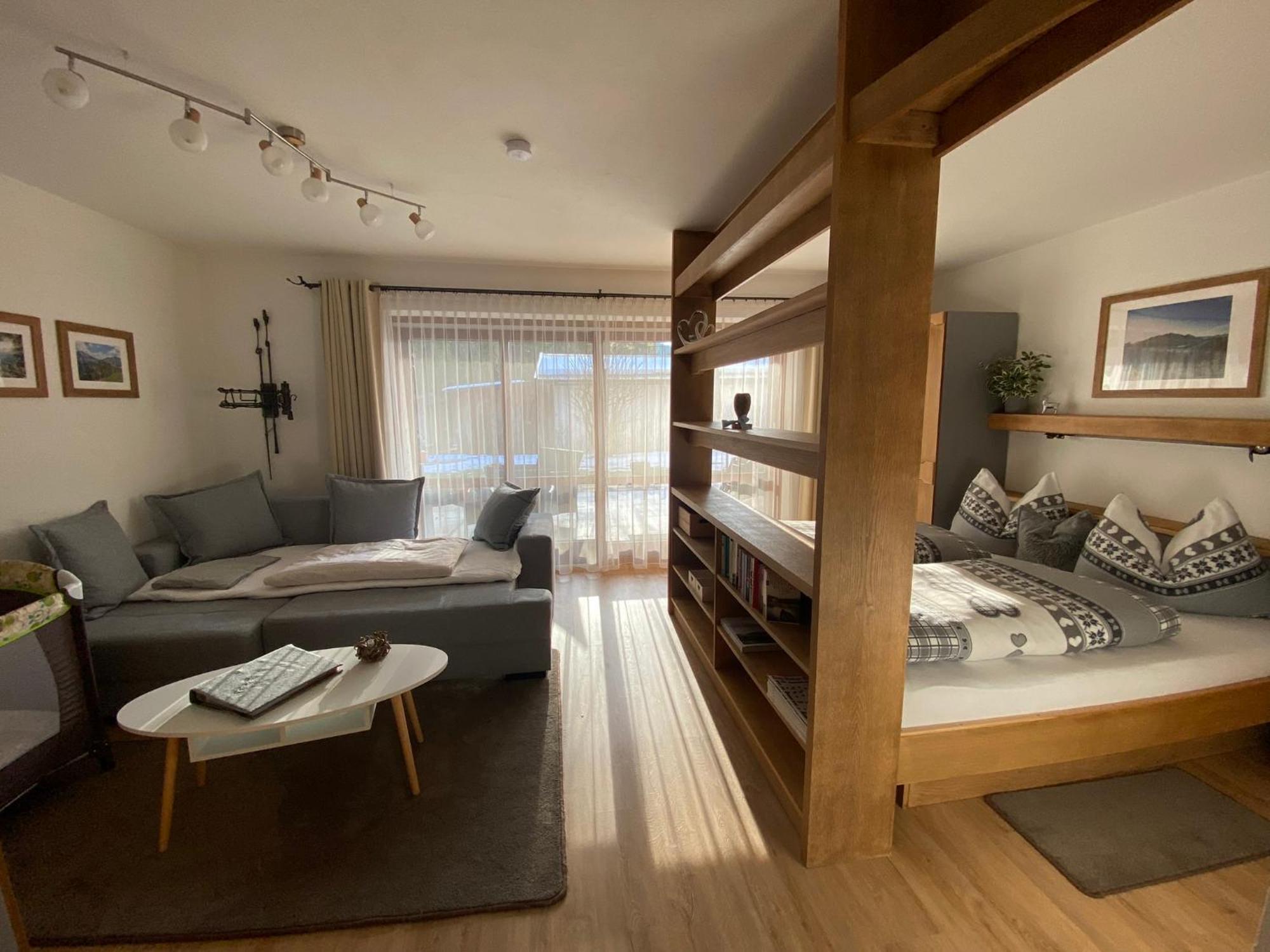 Landhaus Knaus ลอยทัช ภายนอก รูปภาพ